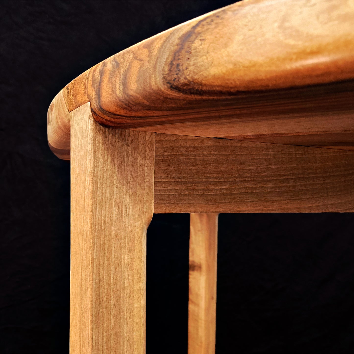European Walnut Round Table
